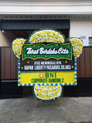 Papan Bunga Duka di Gerih