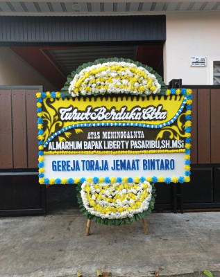 Papan Bunga Duka di Gerih