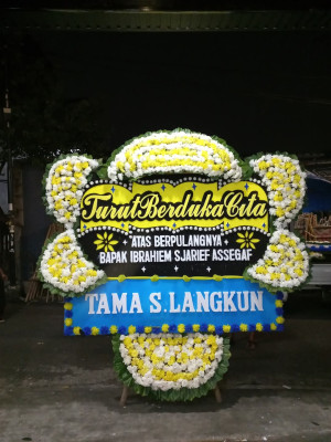 Papan Bunga Duka di Gerih